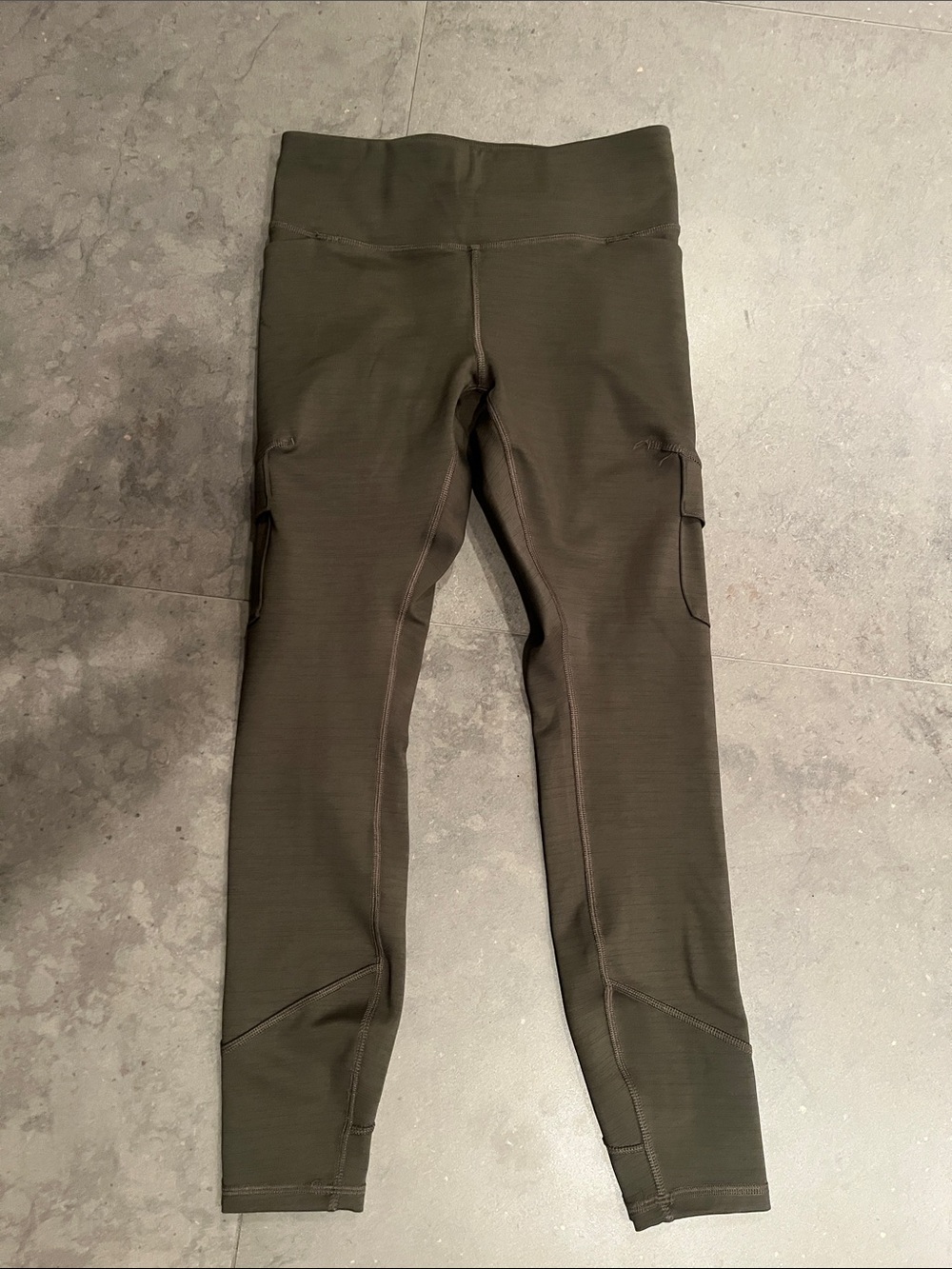 All In Motion Cargo Style Leggings NWOT